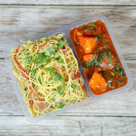 NOODLE WITH CHILLI PANEER