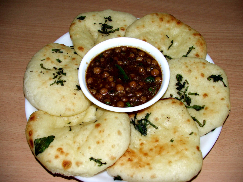 CHOLA KULCHA